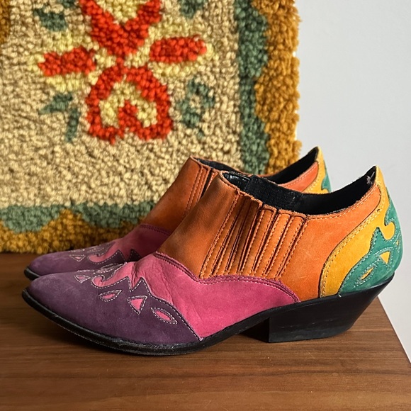 Vintage Shoes - Vintage Multicolor Leather Women's Western Ankle Boots Size 7.5-8